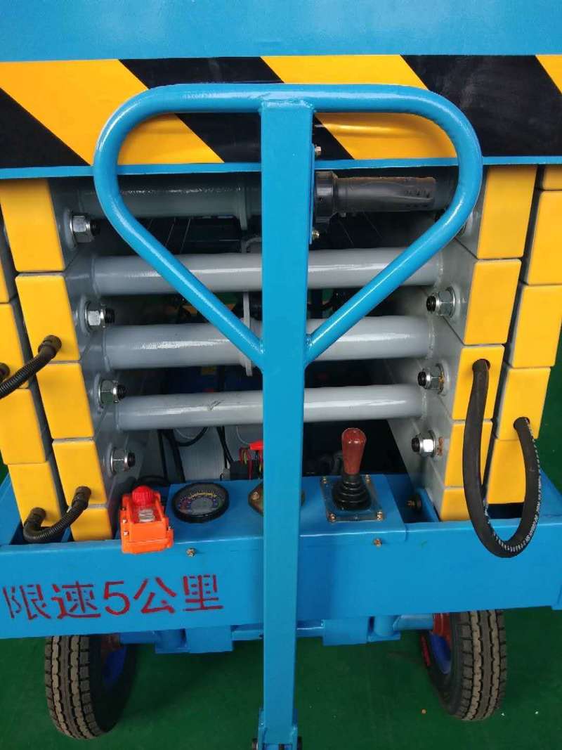保定辅助行走式升降平台